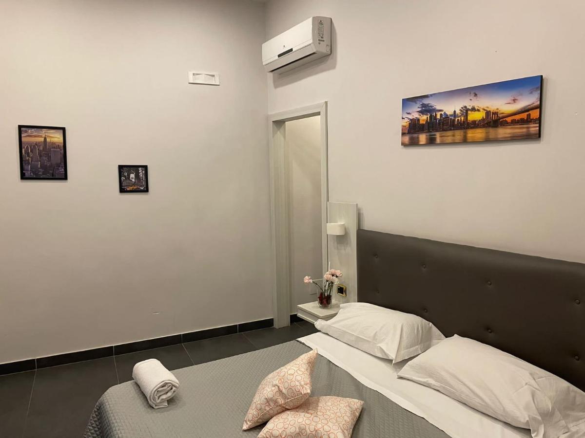 Ania Hotelsナポリ エクステリア 写真